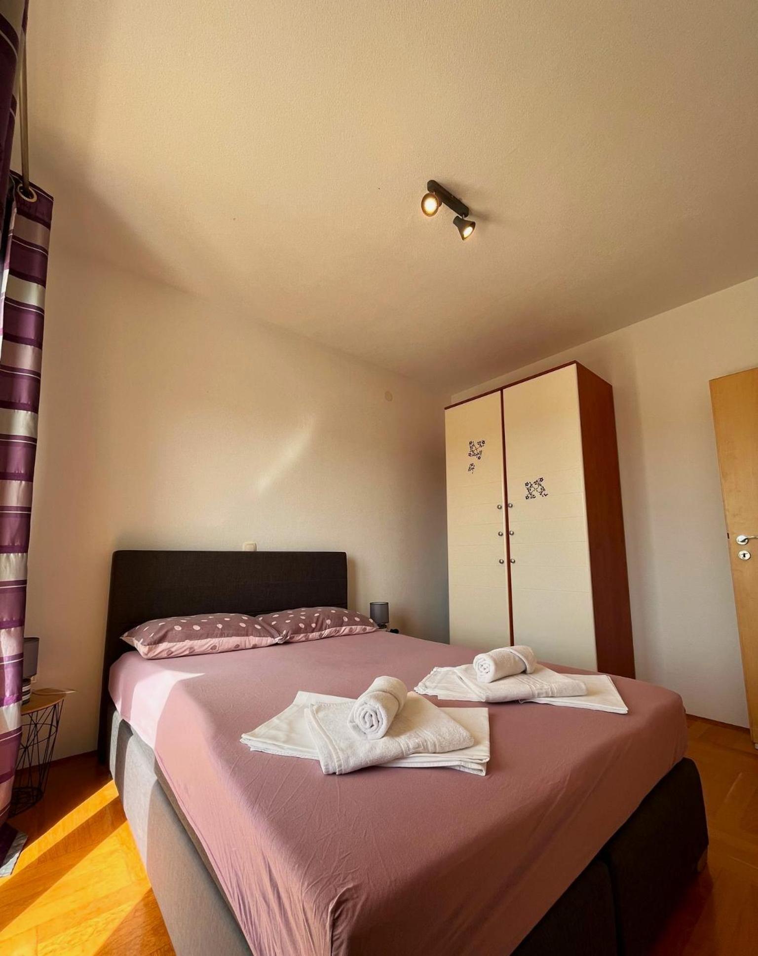 Andrea Apartments Τρογκίρ Εξωτερικό φωτογραφία