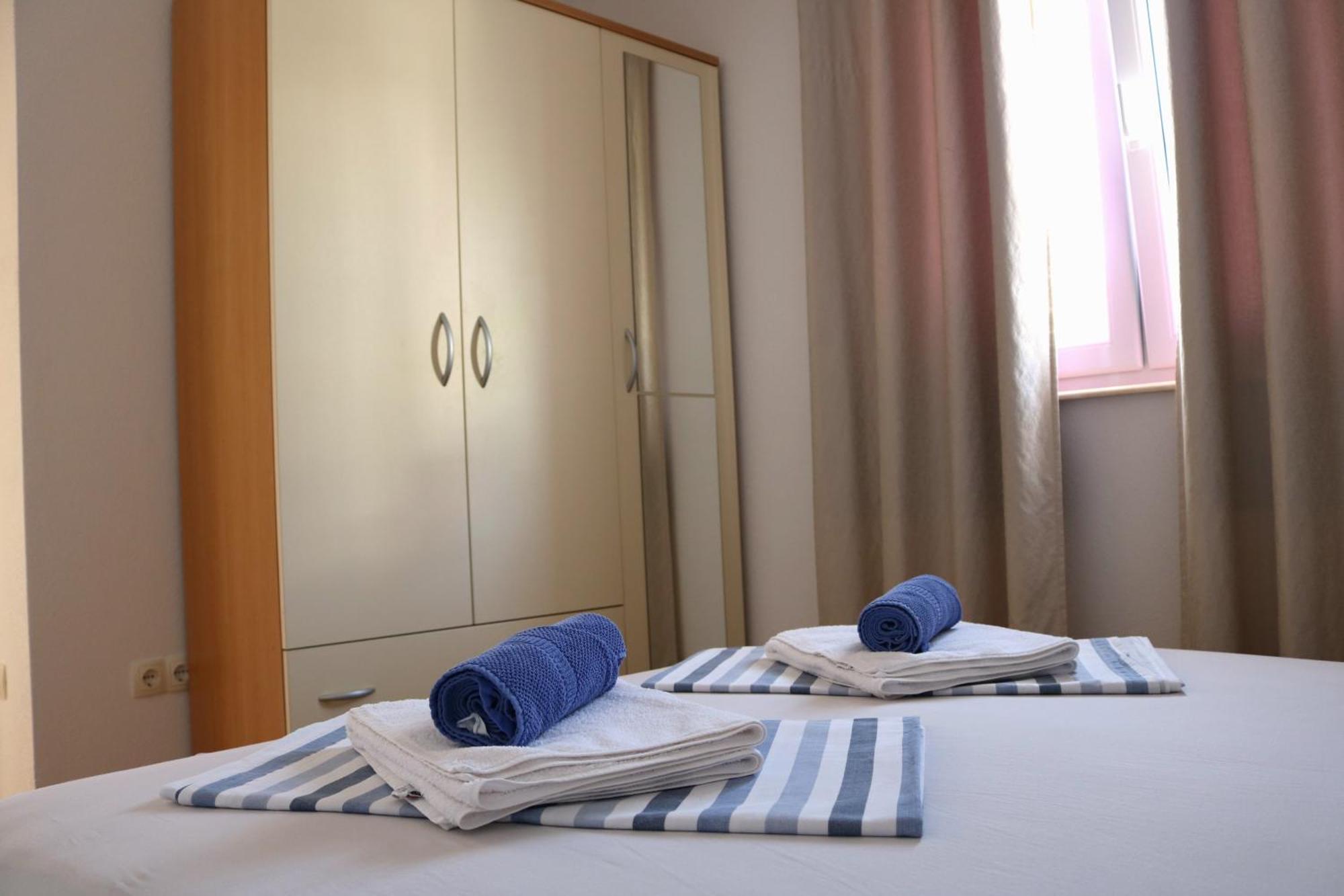 Andrea Apartments Τρογκίρ Εξωτερικό φωτογραφία