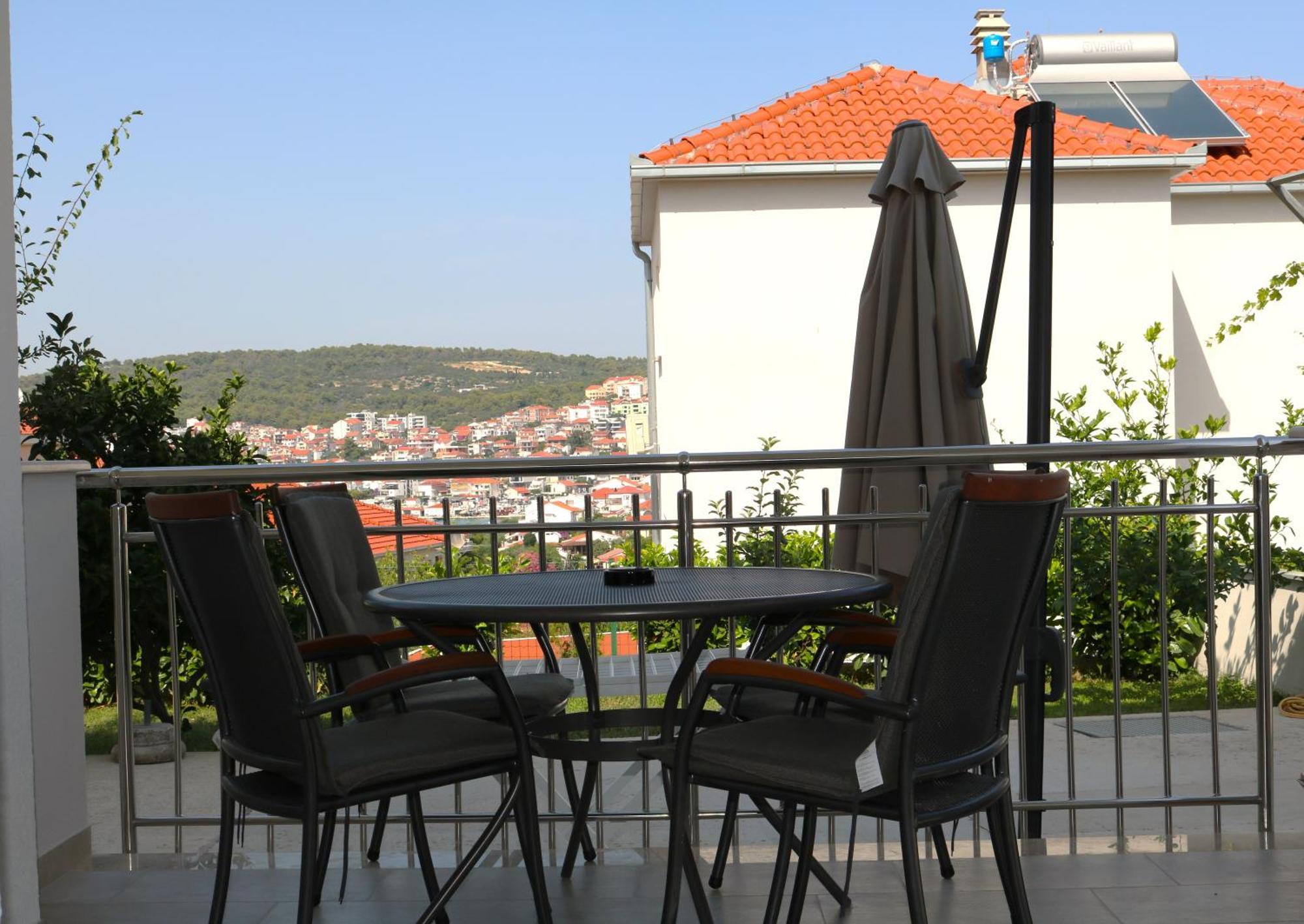 Andrea Apartments Τρογκίρ Εξωτερικό φωτογραφία